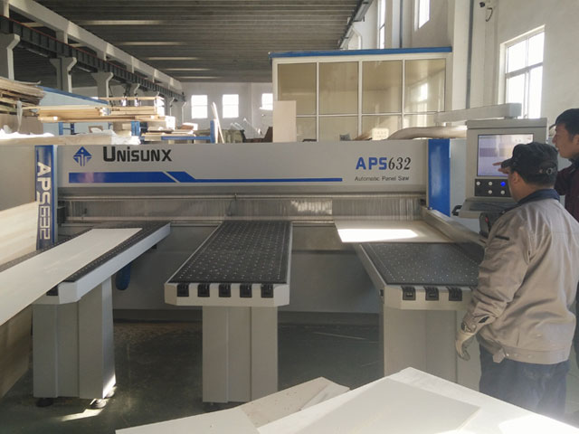 Weihai Mingjun Electronic Cutting Saw Usage Site